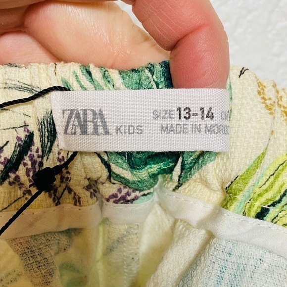 NWT ZARA Kid's Green Cream Leaf Floral Print High Rise Shorts Size 13-14 - Picture 5 of 6